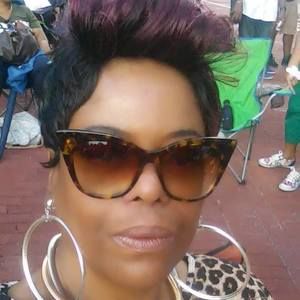 Meet your Posher, Toni